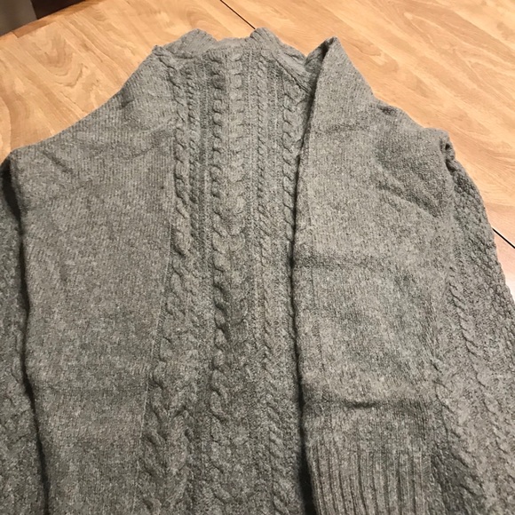 Eddie Bauer sweater - Picture 5 of 9